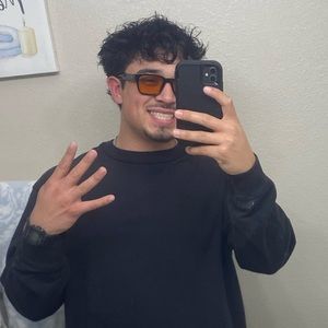 Meet your Posher, Mark